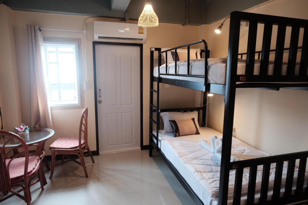 Khaosan Station (Adults Only) Hostel Bangkok Kültér fotó